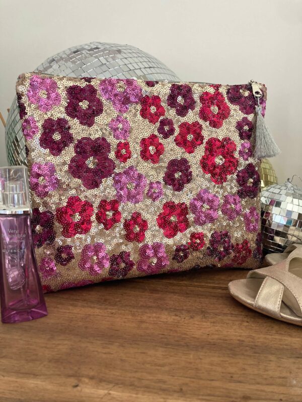 Pochette à sequins fleurie